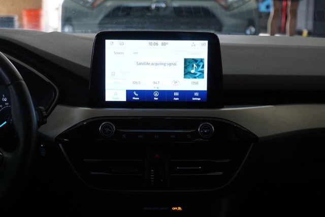 2022 Ford Escape SEL AWD image 32