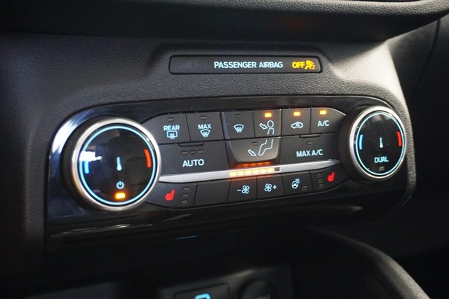2022 Ford Escape SEL AWD image 40