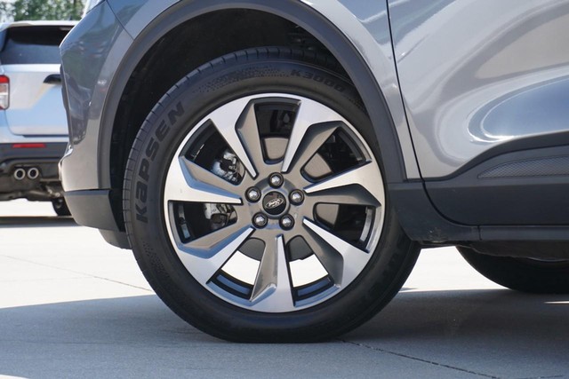 2024 Ford Escape Platinum AWD image 14