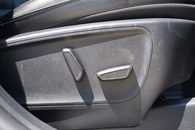 2024 Ford Escape Platinum AWD image 30