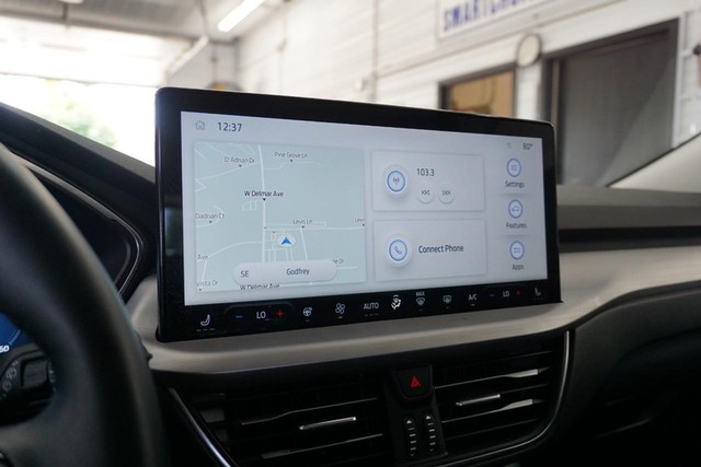 2024 Ford Escape Platinum AWD image 39