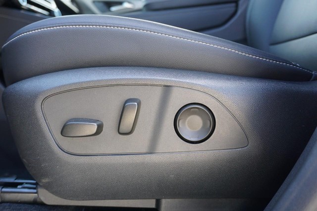2024 Chevrolet Traverse AWD LT image 22