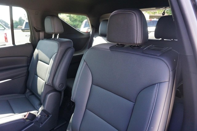 2024 Chevrolet Traverse AWD LT image 25