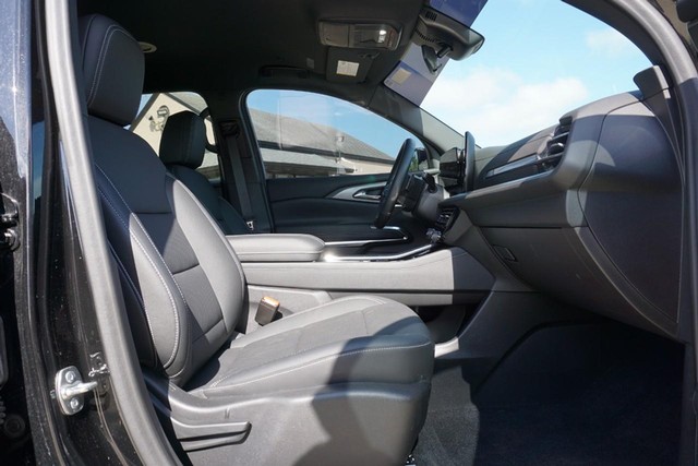2024 Chevrolet Traverse AWD LT image 29
