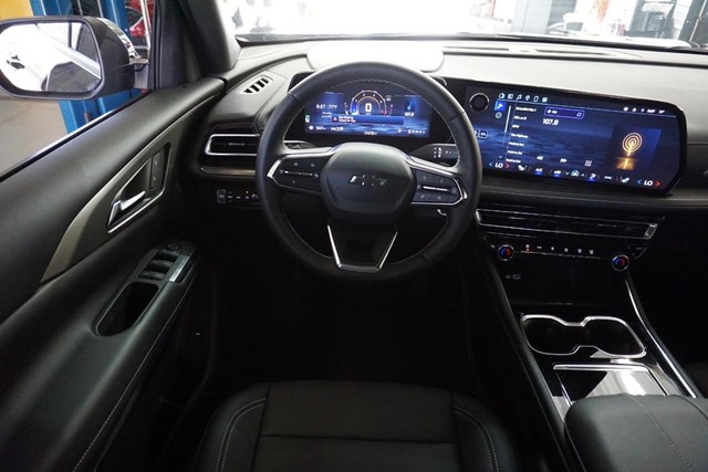 2024 Chevrolet Traverse AWD LT image 33
