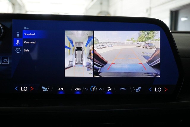 2024 Chevrolet Traverse AWD LT image 47