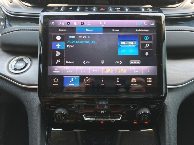 2022 Jeep Grand Cherokee 4WD Limited image 28
