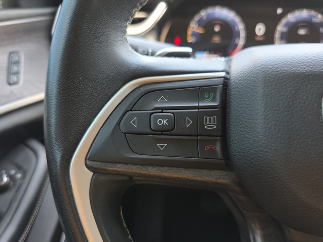 2022 Jeep Grand Cherokee 4WD Limited image 39