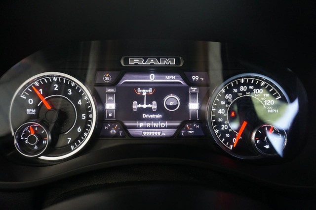 2022 Ram 2500 4WD Laramie Crew Cab image 45