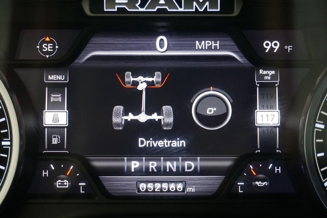 2022 Ram 2500 4WD Laramie Crew Cab image 46