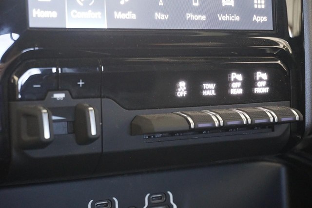 2022 Ram 2500 4WD Laramie Crew Cab image 49
