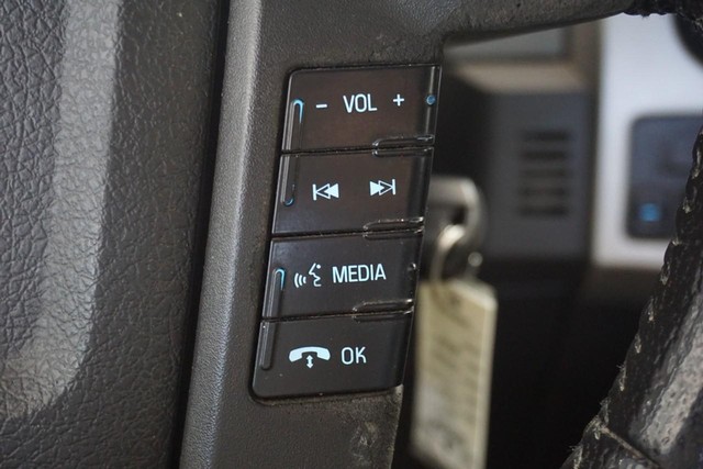 2013 Ford F-150 4WD XLT SuperCrew image 39