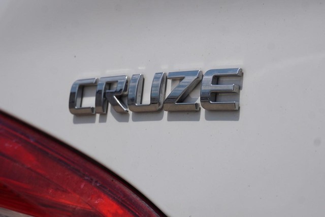 2017 Chevrolet Cruze LT image 16