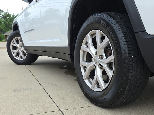 2021 Jeep Grand Cherokee L 4WD Limited image 17