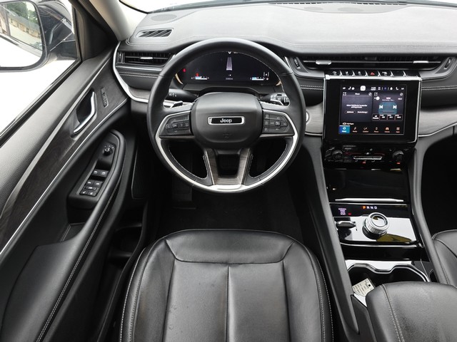 2021 Jeep Grand Cherokee L 4WD Limited image 30