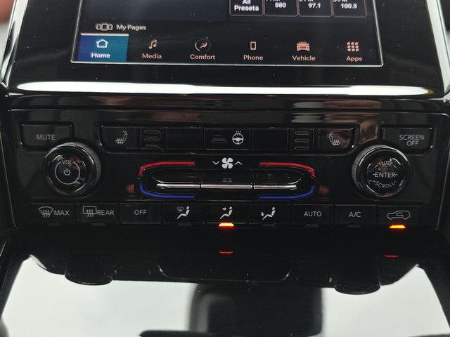 2021 Jeep Grand Cherokee L 4WD Limited image 32