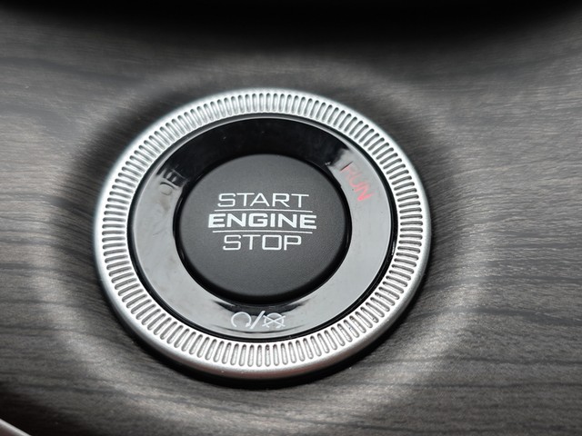 2021 Jeep Grand Cherokee L 4WD Limited image 36