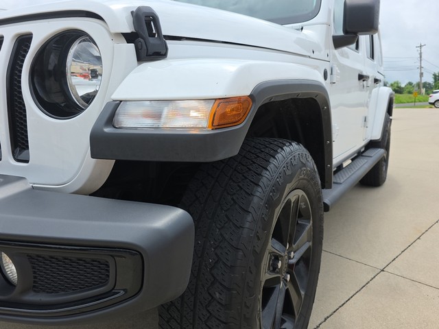 2022 Jeep Wrangler Unlimited Sahara Altitude image 10