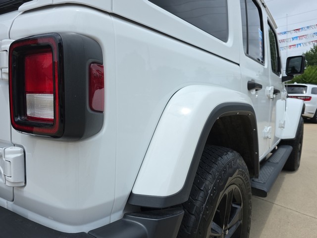 2022 Jeep Wrangler Unlimited Sahara Altitude image 12