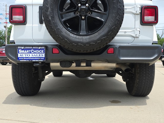 2022 Jeep Wrangler Unlimited Sahara Altitude image 14