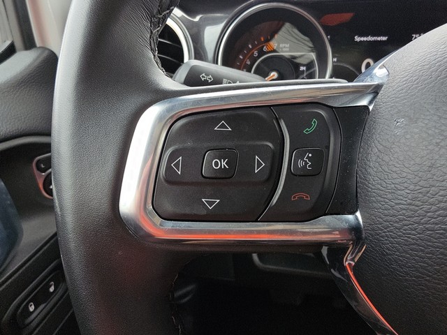 2022 Jeep Wrangler Unlimited Sahara Altitude image 33