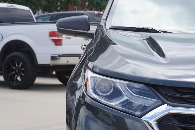 2019 Chevrolet Equinox LS FWD image 09