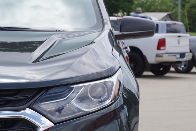 2019 Chevrolet Equinox LS FWD image 10
