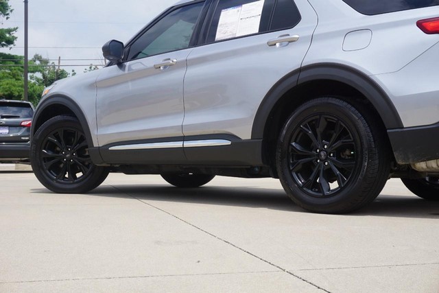 2022 Ford Explorer XLT 4WD image 13