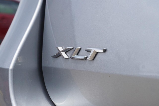 2022 Ford Explorer XLT 4WD image 18