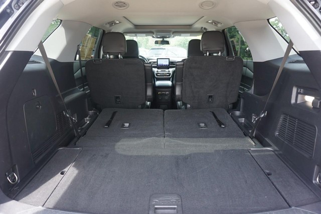 2022 Ford Explorer XLT 4WD image 22
