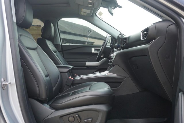 2022 Ford Explorer XLT 4WD image 32