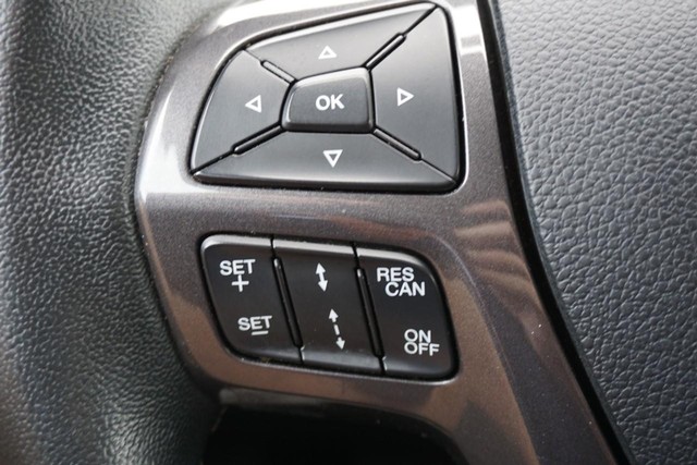 2022 Ford Ranger 4WD LARIAT SuperCrew image 38