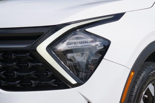 2023 Kia Sportage X-Line AWD image 11