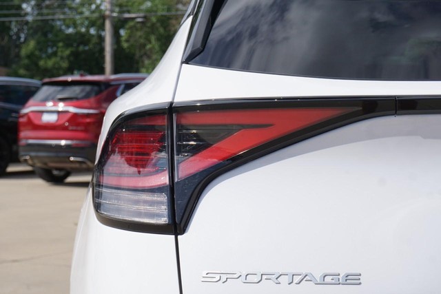 2023 Kia Sportage X-Line AWD image 16