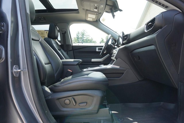 2021 Ford Explorer XLT 4WD image 30