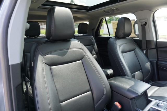 2021 Ford Explorer XLT 4WD image 32