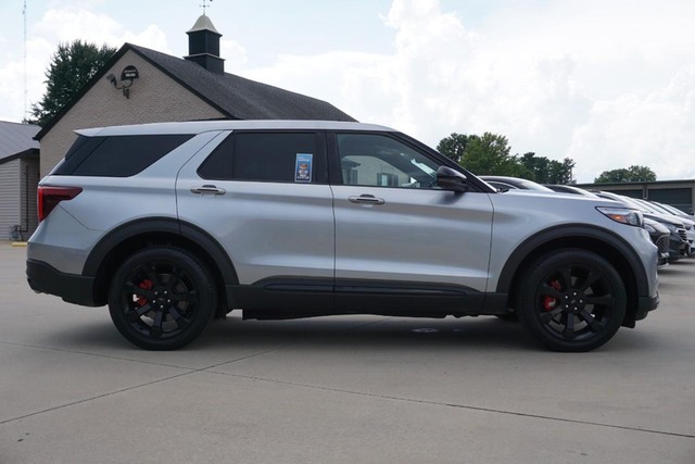 2022 Ford Explorer ST 4WD image 02