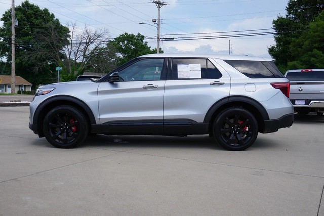 2022 Ford Explorer ST 4WD image 06