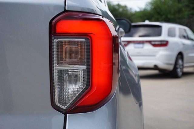 2022 Ford Explorer ST 4WD image 19