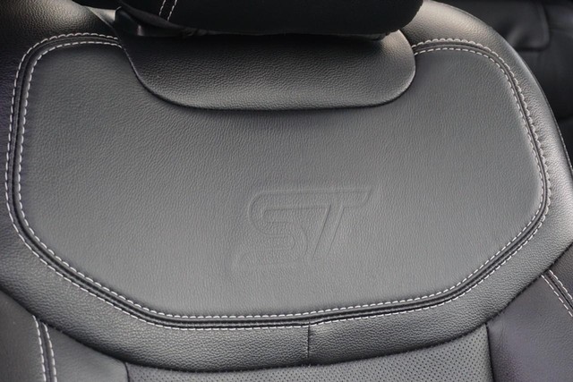 2022 Ford Explorer ST 4WD image 35