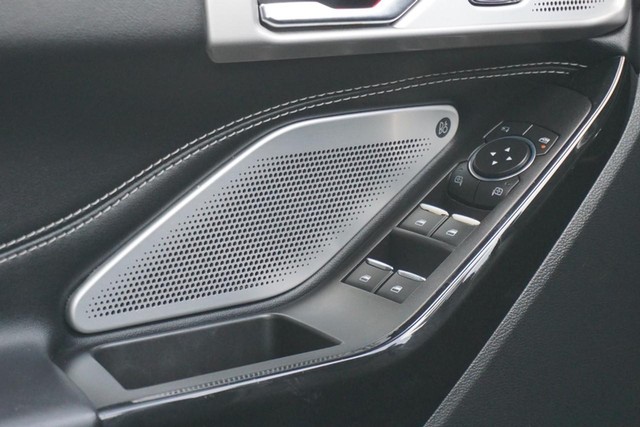 2022 Ford Explorer ST 4WD image 41