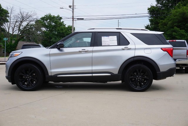 2023 Ford Explorer Limited 4WD image 06