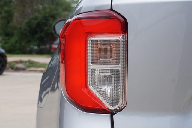 2023 Ford Explorer Limited 4WD image 16