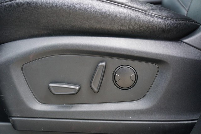 2023 Ford Explorer Limited 4WD image 23