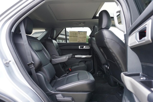 2023 Ford Explorer Limited 4WD image 28
