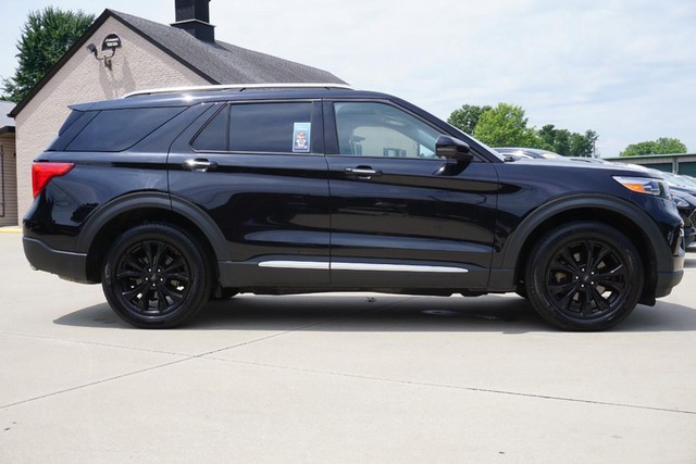 2023 Ford Explorer Limited 4WD image 02