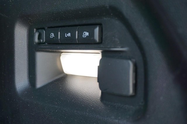 2023 Ford Explorer Limited 4WD image 21