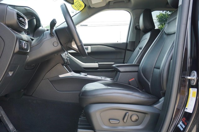 2023 Ford Explorer Limited 4WD image 22