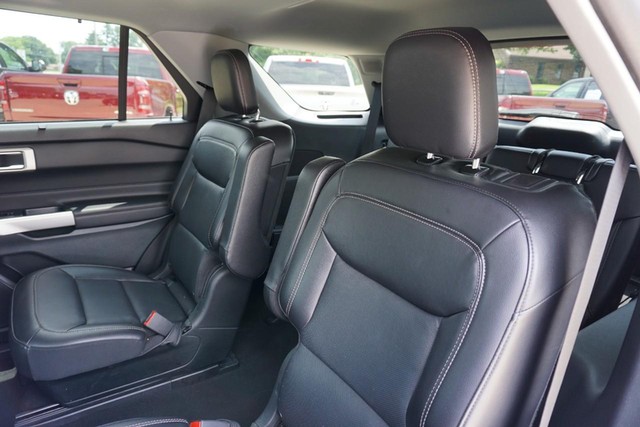 2023 Ford Explorer Limited 4WD image 26