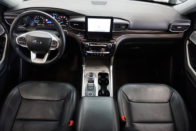 2023 Ford Explorer Limited 4WD image 33